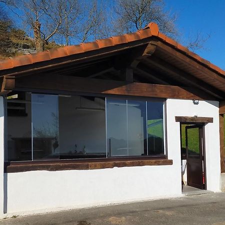 Villa Saskarate Asteasu Exterior foto